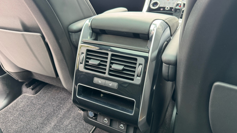 Land Rover Range Rover Sport 3.0 D300 HSE Silver 5dr Auto Diesel Estate